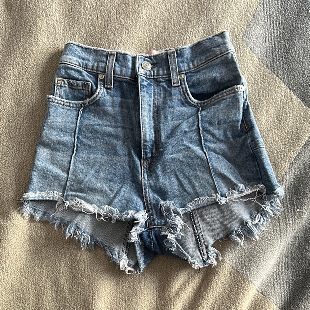 Revice High Rise Star Back Shorts - Picture 2 of 4